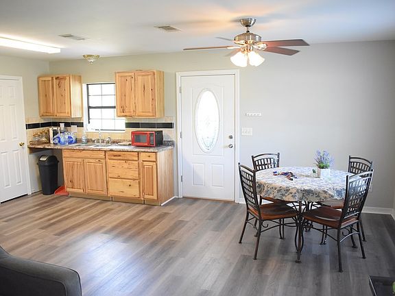4th image of 245 Homer Cir