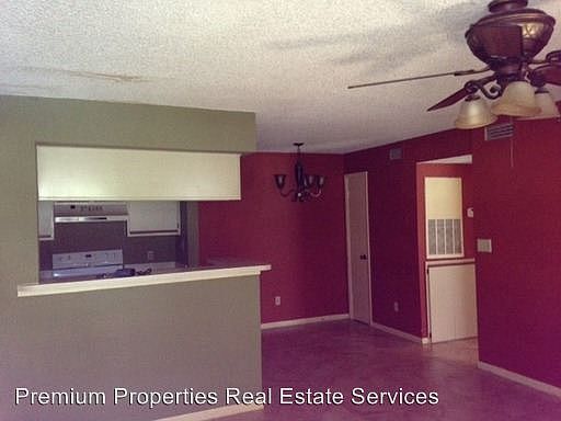 2nd image of 5501 Rosebriar Way APT B110