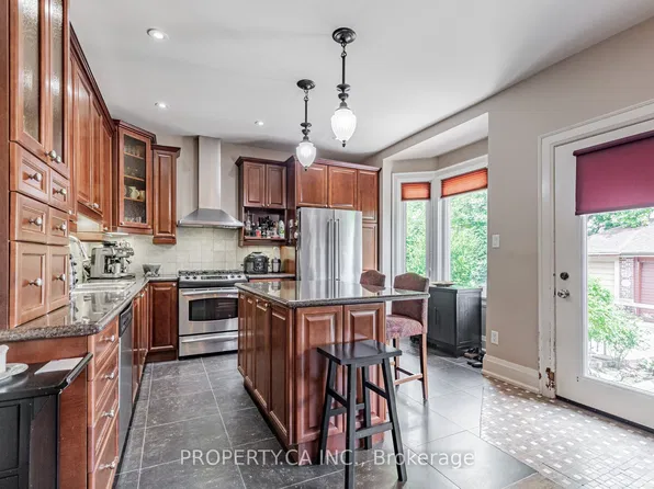 131 Gillard Ave, Toronto, ON M4J 4N7