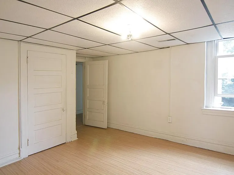 7720 Waverly St #3 — Photo 8