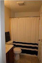 3rd image of 220 Middletown Sq