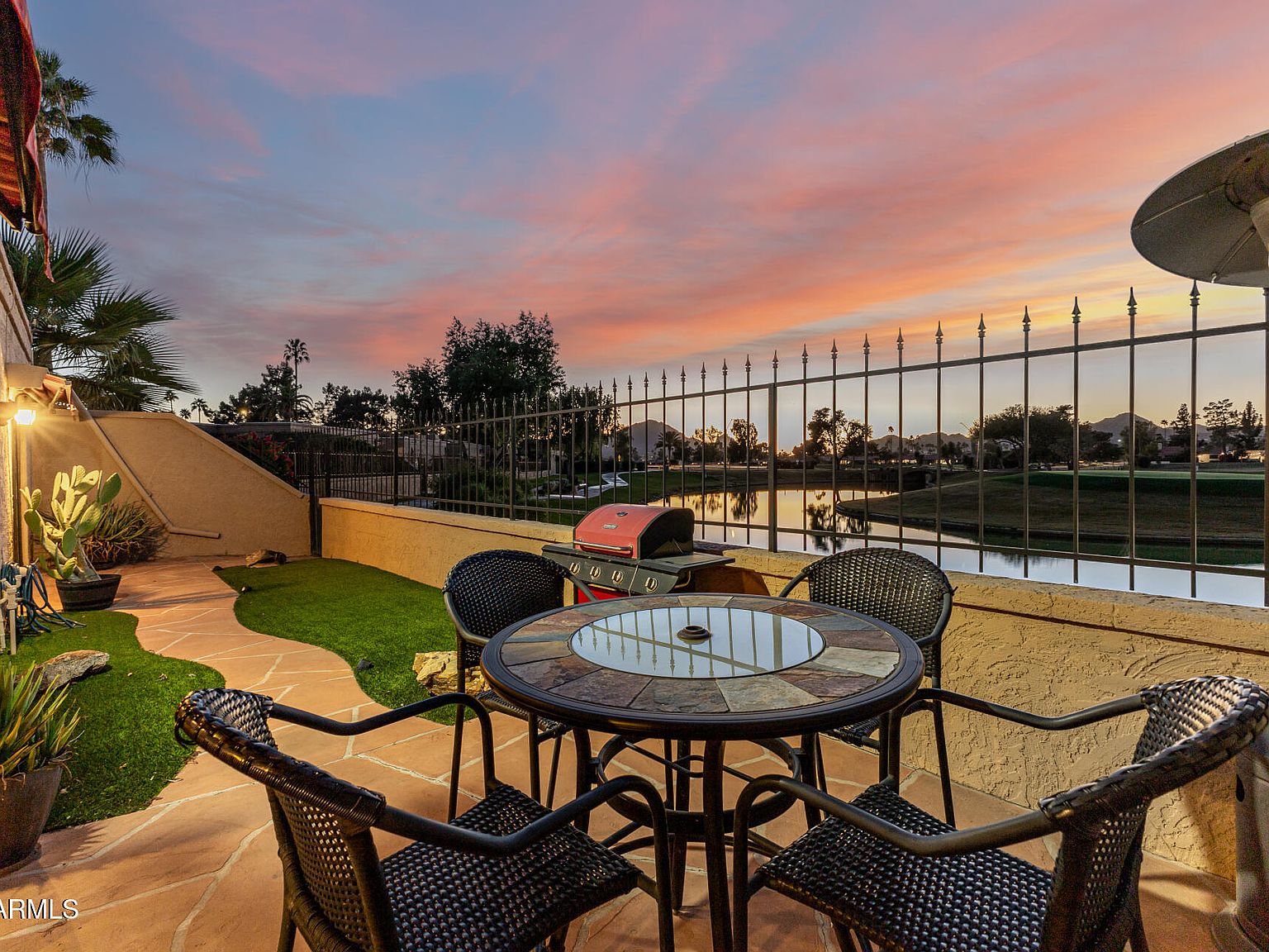 7536 N VIA CAMELLO DEL SUR --