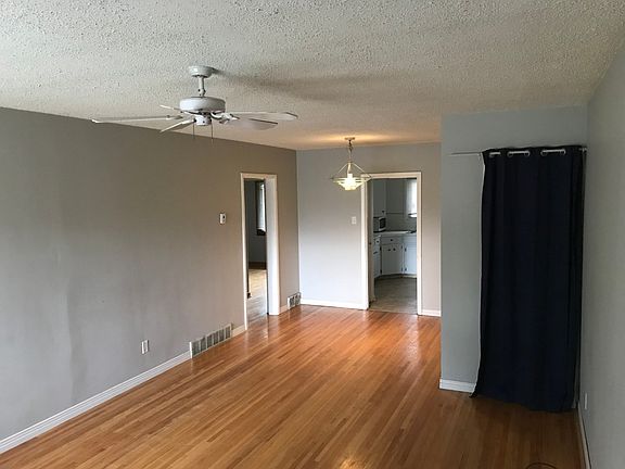 5th image of 2648 Capitol Hill Cres NW #A