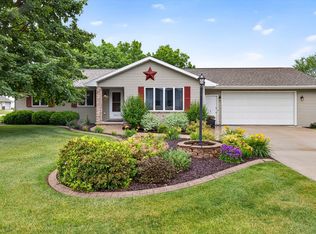 W6074 Blazing Star Dr, APPLETON, WI 54915