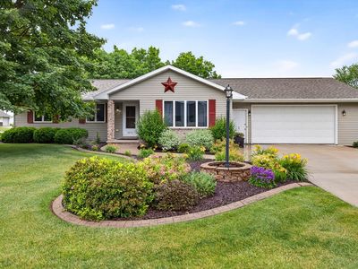 W6074 Blazing Star Dr, APPLETON, WI, 54915