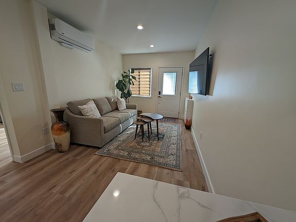 2nd image of 5692 Linfield Ave