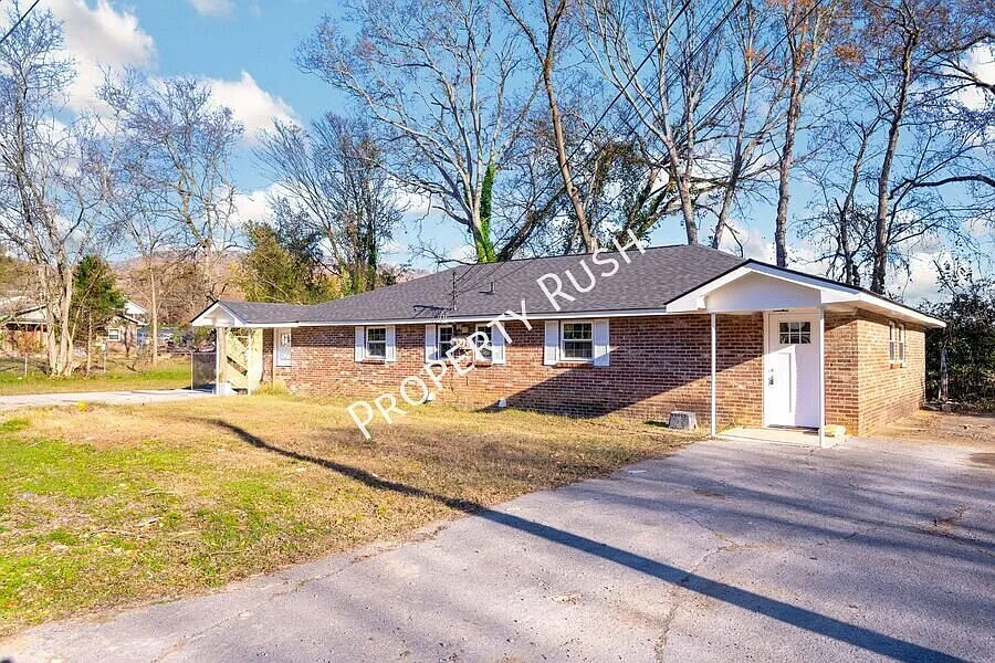 3217 Copperstone Trl. - Recently remodeled 2 bed/1 bath unit in Chattanooga, TN! $1,195/mo. — Photo 1