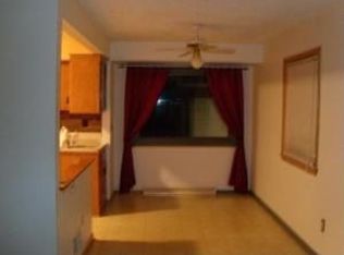 W145N8582 Patricia Pl, Menomonee Falls, WI 53051