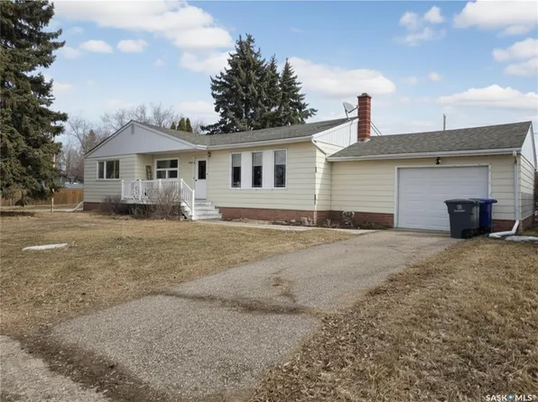 403 Thomson STREET, Outlook, SK S0L 2N0