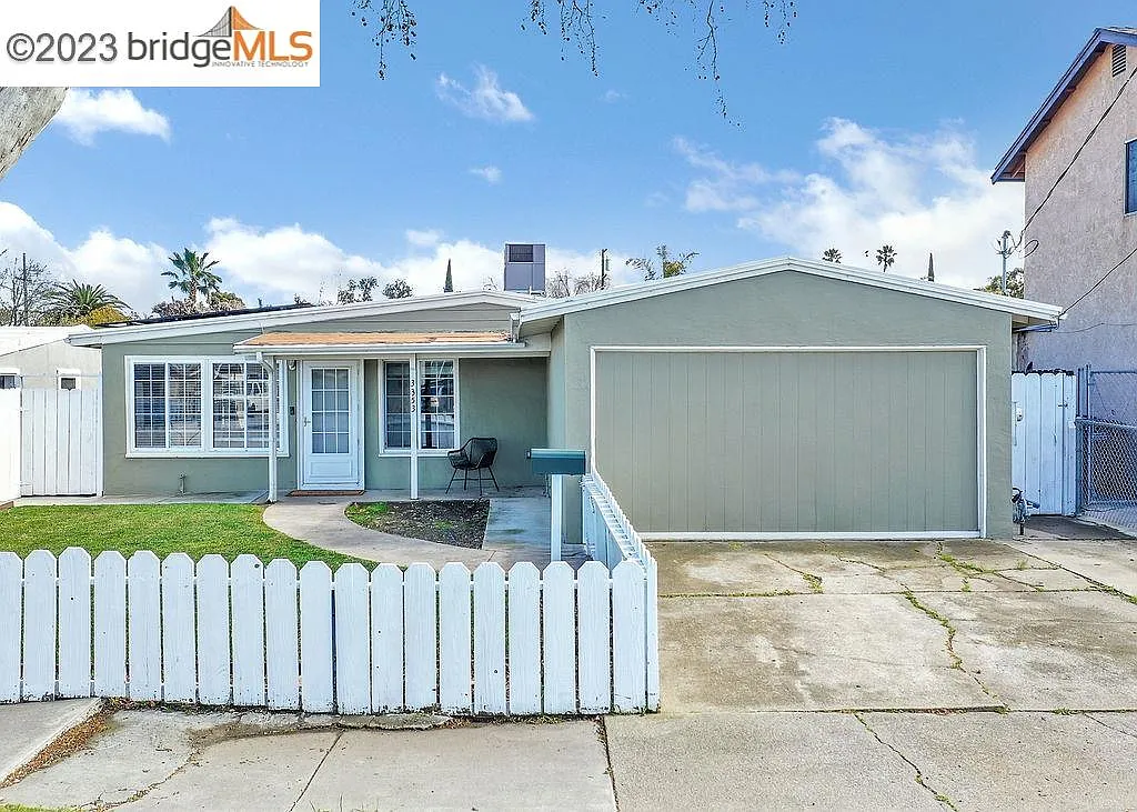 3353 Karen Way photo 1