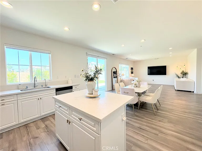 9677 Mondrian Ln — Photo 17