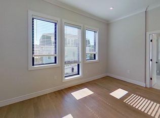 195A Green St #201, Jamaica Plain, MA 02130