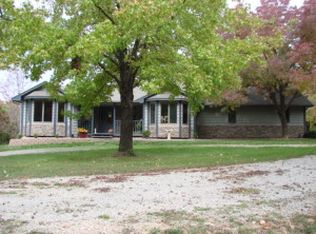 9675 S Constien Rd, Columbia, MO 65203