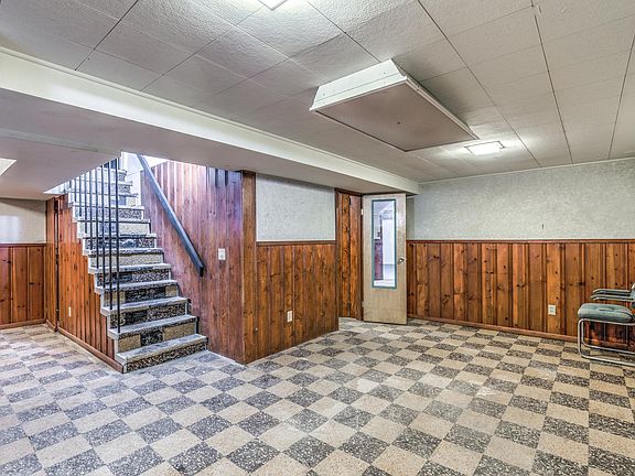 4th image of 1100 Forestwood Dr