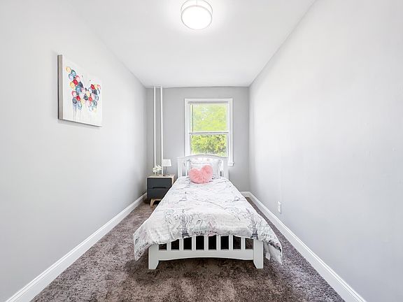 3rd image of 500 Browning Ln #1.5