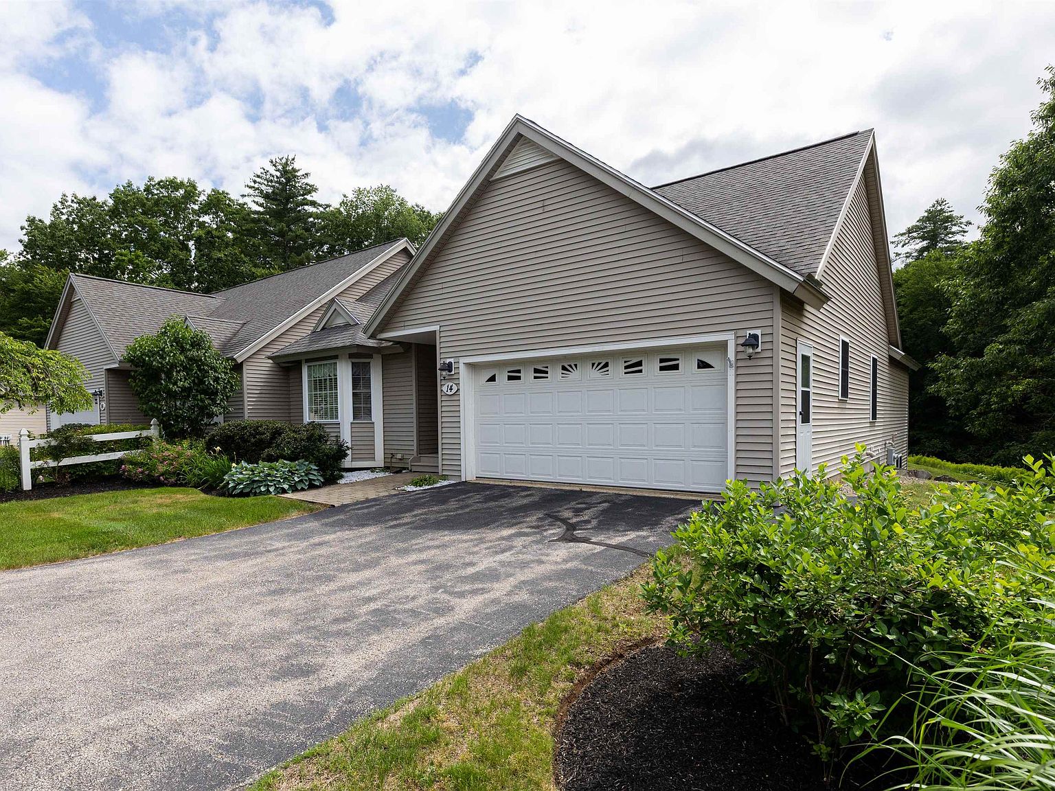14 Cricket Hill, East Kingston, NH 03827 Zillow