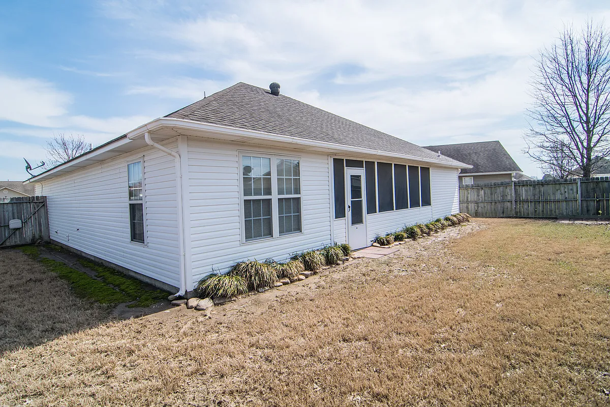 Building Photo - 4619 Jeri Cv