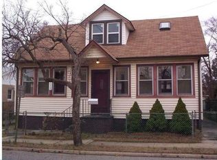 115 Jefferson St, Riverside, NJ 08075