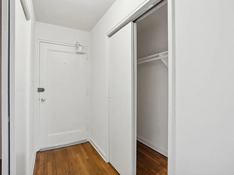 8212 Flower Ave — Photo 8