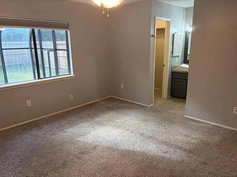 17 Capewood Ct — Photo 6