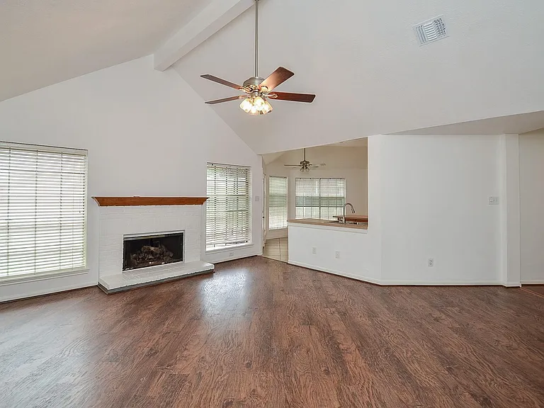 1631 Berkoff Dr — Photo 11