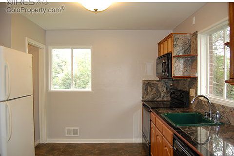 4th image of 10676 Corona St