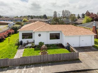 1061 I St, Fortuna, CA 95540