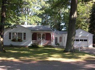 848 Wilson Ave, Norton Shores, MI 49441
