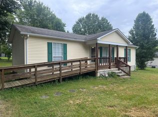 1161 Noel Dr, Cookeville, TN 38506