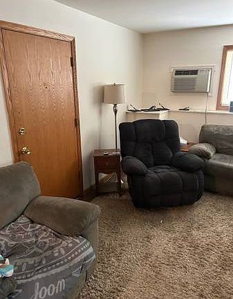 2nd image of 305 Winn Ct #305