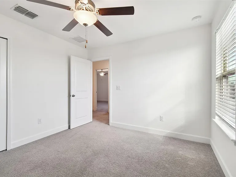 5507 Rainwood Meadows Dr — Photo 52