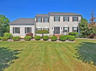 15 Royce Brook Rd, Hillsborough, NJ 08844