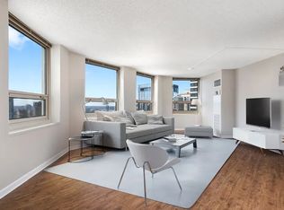 750 N State St #2702, Chicago, IL 60654
