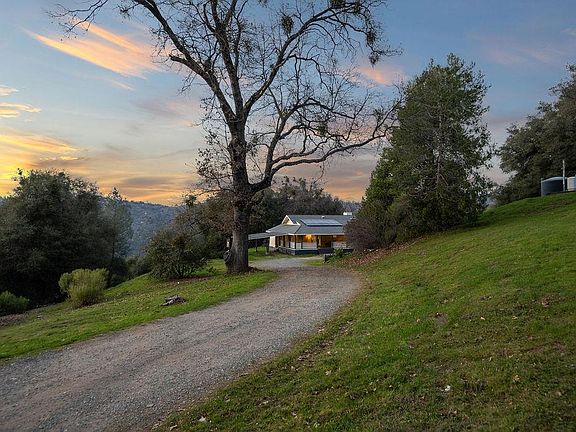 3rd image of 3861 High View Dr
