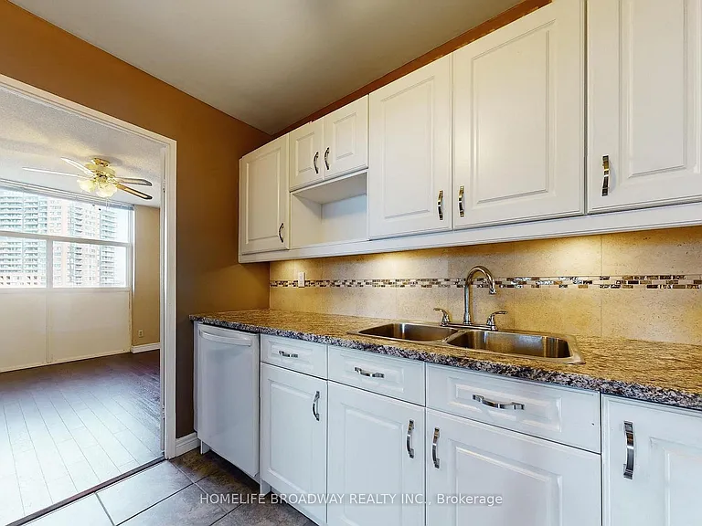 44 Falby Ct #902 — Photo 10