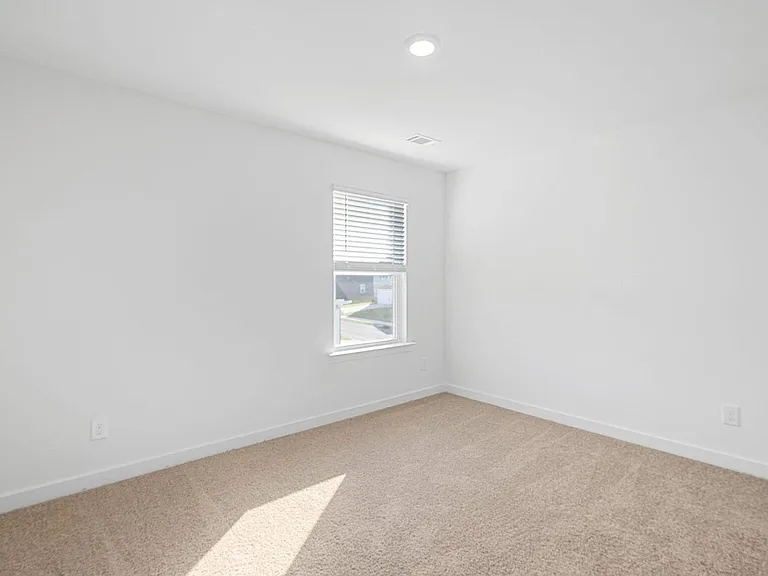 3729 Hawks Creek Dr — Photo 23