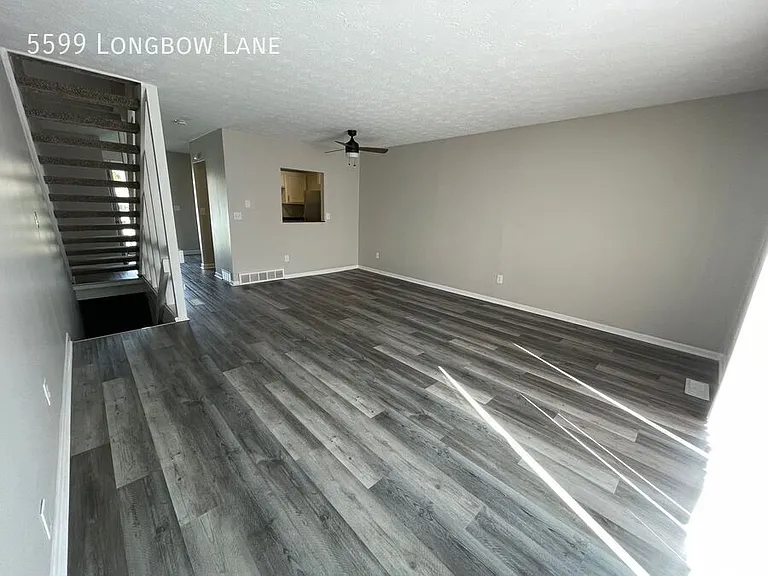 5599 Longbow Ln — Photo 7