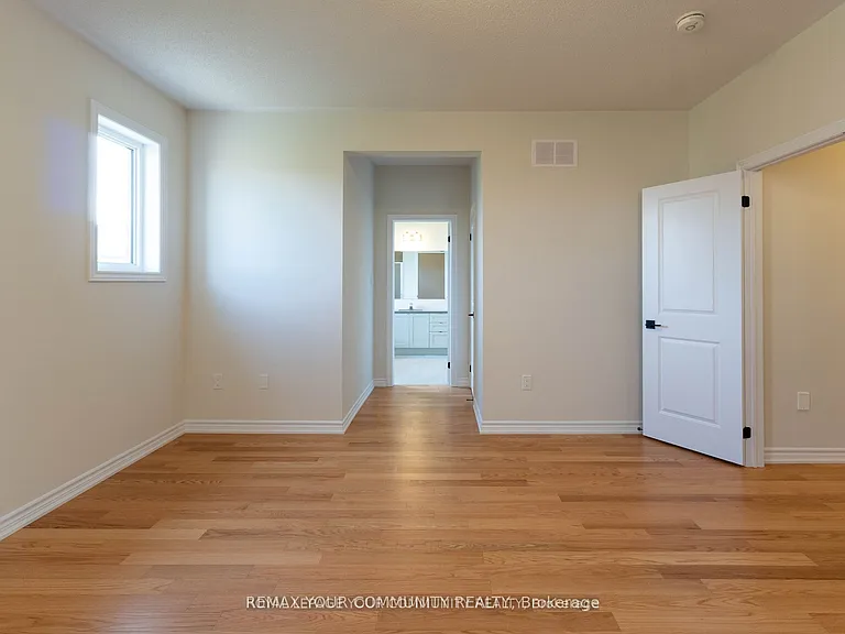 43 Tweedhill Ave — Photo 25