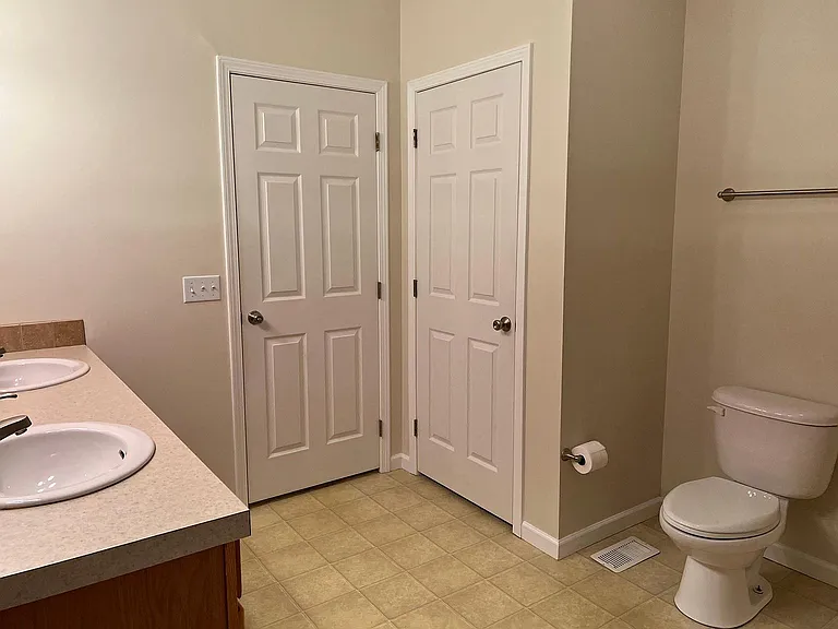 106B Berkley St — Photo 20