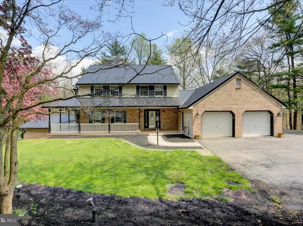 12599 Mentzer Gap Rd, Waynesboro, PA 17268