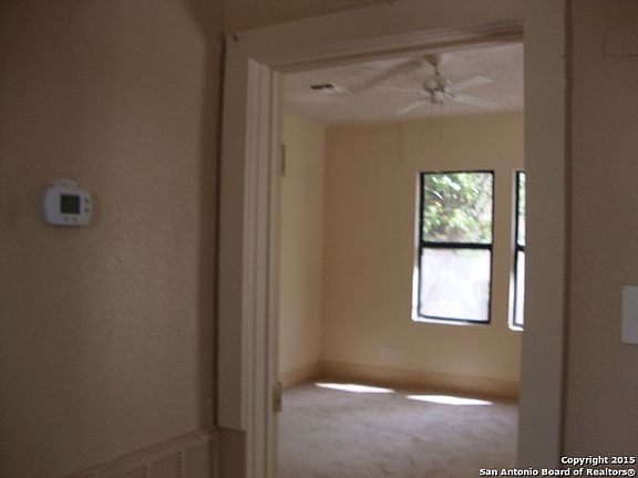4th image of 1726 N Comal