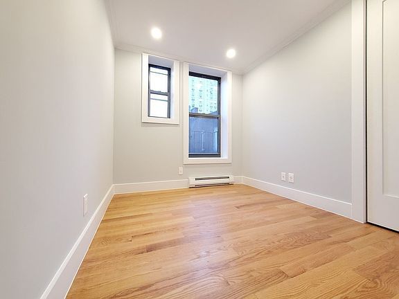 5th image of 1685 1st Ave #9A