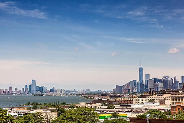 Rented by MNS | media 23