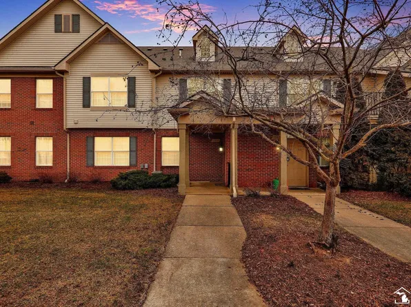 643 Worthington Dr, Lansing, MI 48906
