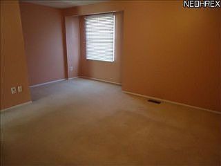 5th image of 652 Topaz Ln