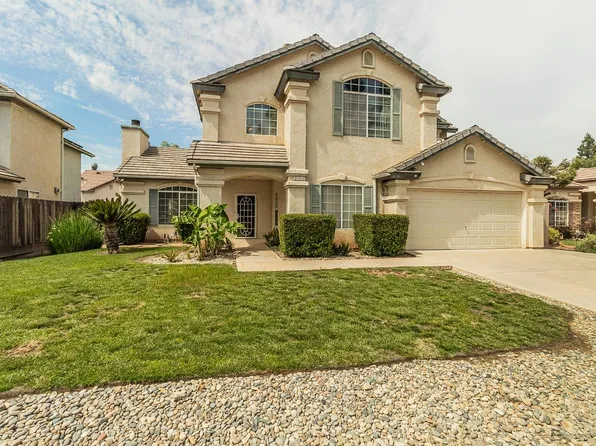 2324 E La Quinta Dr, Fresno, CA 93730