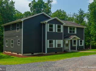 850 Northwoods Dr, Hedgesville, WV 25427
