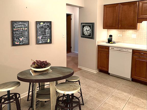 3rd image of 7515 Nantucket Dr APT 306