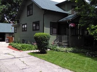 768 Mill St, Elgin, IL 60123