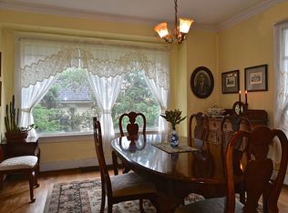 7527 15th Ave NE, Seattle, WA 98115